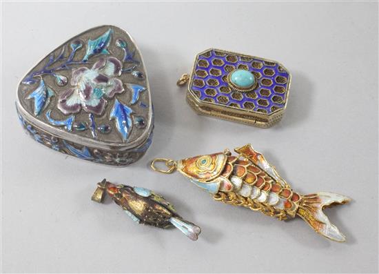 Four assorted enamelled items, to include a reticulated fish, two pill boxes including filligree and a parrot pendant.